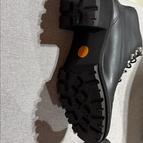 Women’s timberland lace up boots - Picture 9 of 11